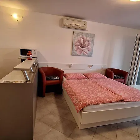 Apartment Fleger Krcka *