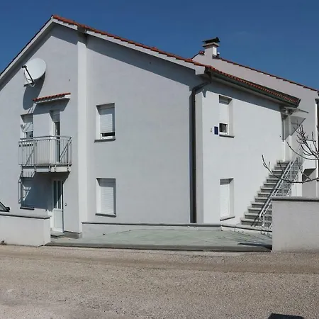 Apartment Fleger Krcka