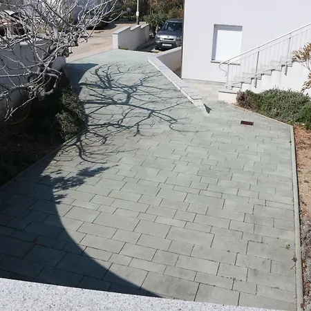 Fleger Krcka Apartment Punat