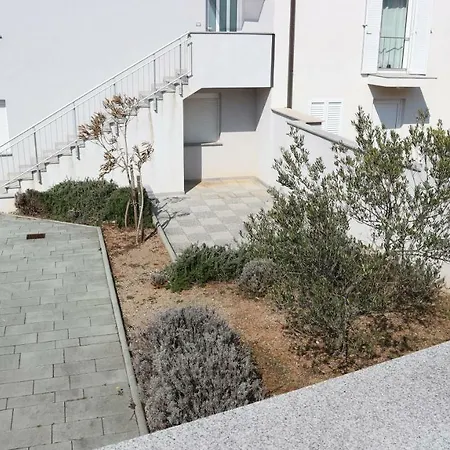 Fleger Krcka 아파트